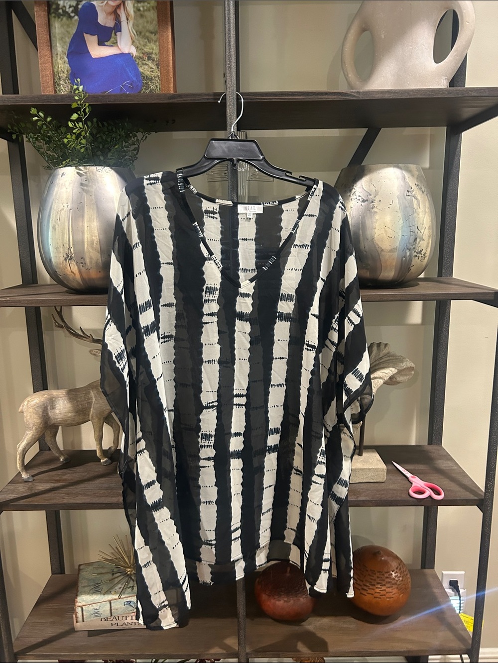 HEAT L/XL Wallis Black and White Striped V-Neck Tunic